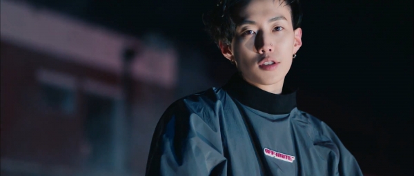 유명래퍼 박재범, 그레이의 뮤직비디오와 함께 축구인 차범근이 광고모델로 활약했다. (사진=넥슨)