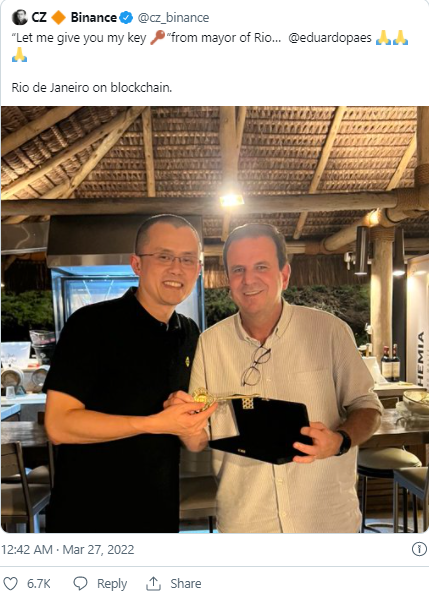 자오 창펑 바이낸스 거래소 최고경영자는 지난 3월 에두아르두 패스 리우데자네이루 시장을 만나 납부 방법으로 가상화폐 채택에 대해 논의했다(사진=트위터/ 자오 창펑)