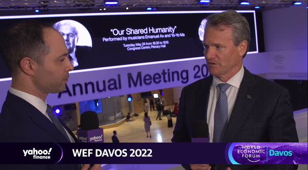 브라이언 모니헌(우) 뱅크오브아메리카 최고경영자(사진=야후파이낸스)