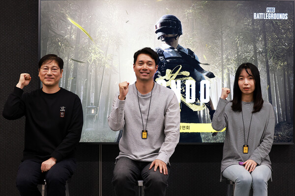▲(좌측부터) 김승규 레벨 디자인 팀장, 김태현 배틀그라운드 PD, 정인정 월드 팀장
