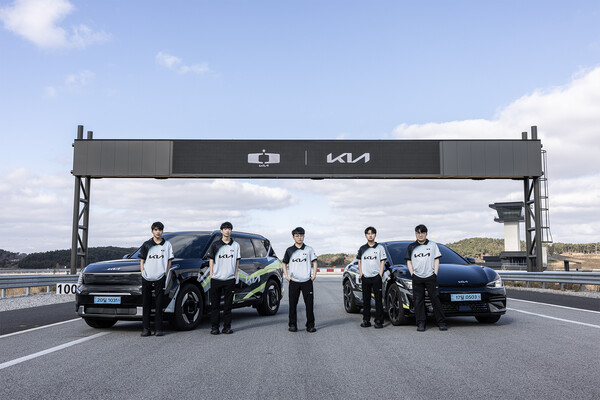 Dplus KIA, 2025 새 시즌 유니폼 공개