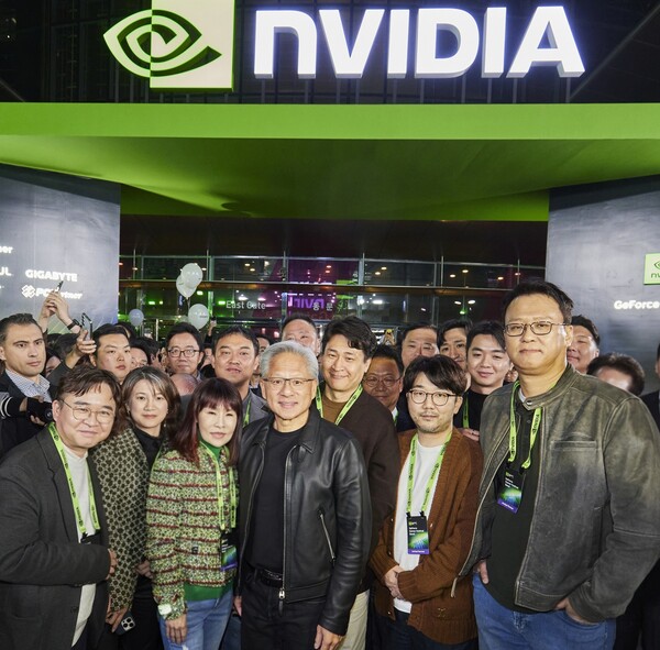 Bigfire Games CEO Bae Jae-hyun (first from right), AION2 Development PD Kim Nam-jun (second from right), NVIDIA CEO Jensen Huang (centre), and AION2 Executive Producer Baek Seung-wook (first from left)
